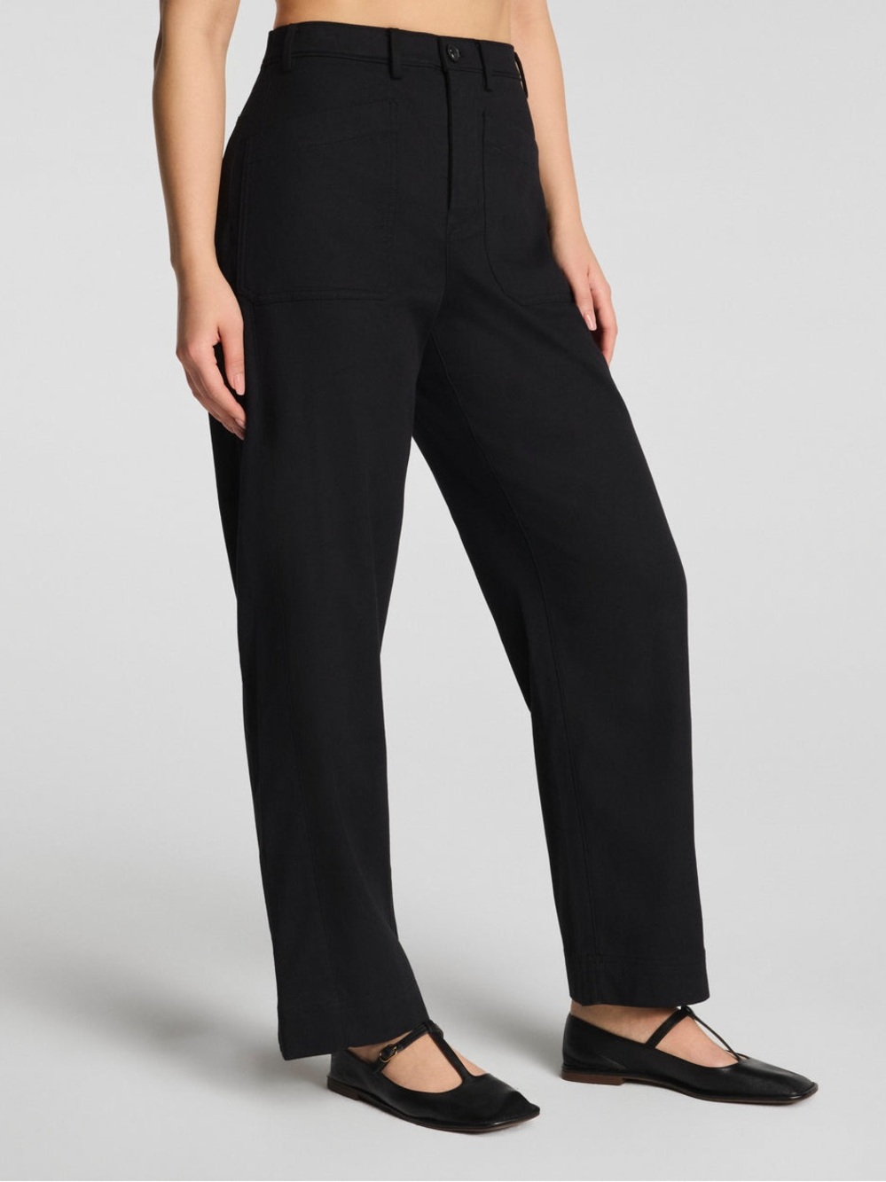 NWT- SPANX super smooth Stretch Twill Utility Barrel Leg Pant with Patch Pockets